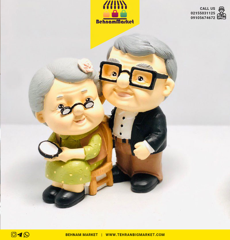 مجسمه پير مرد