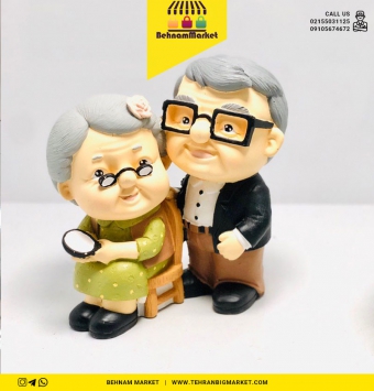 مجسمه پير مرد