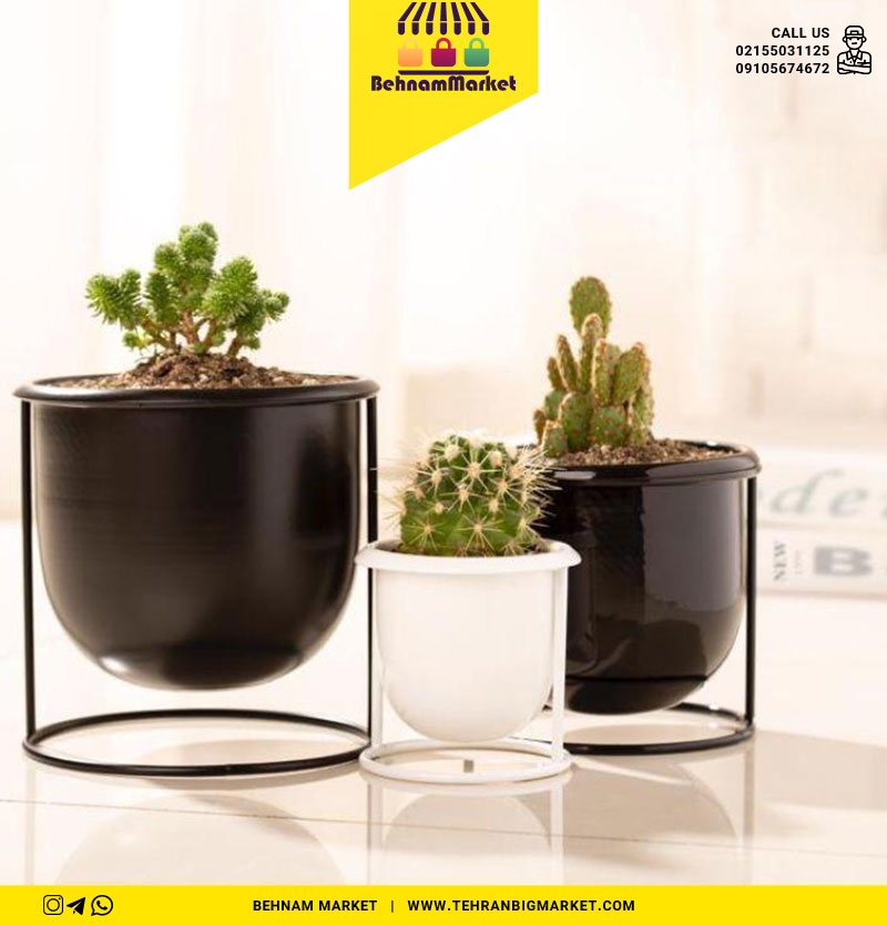 گلدان فلزی کوچک