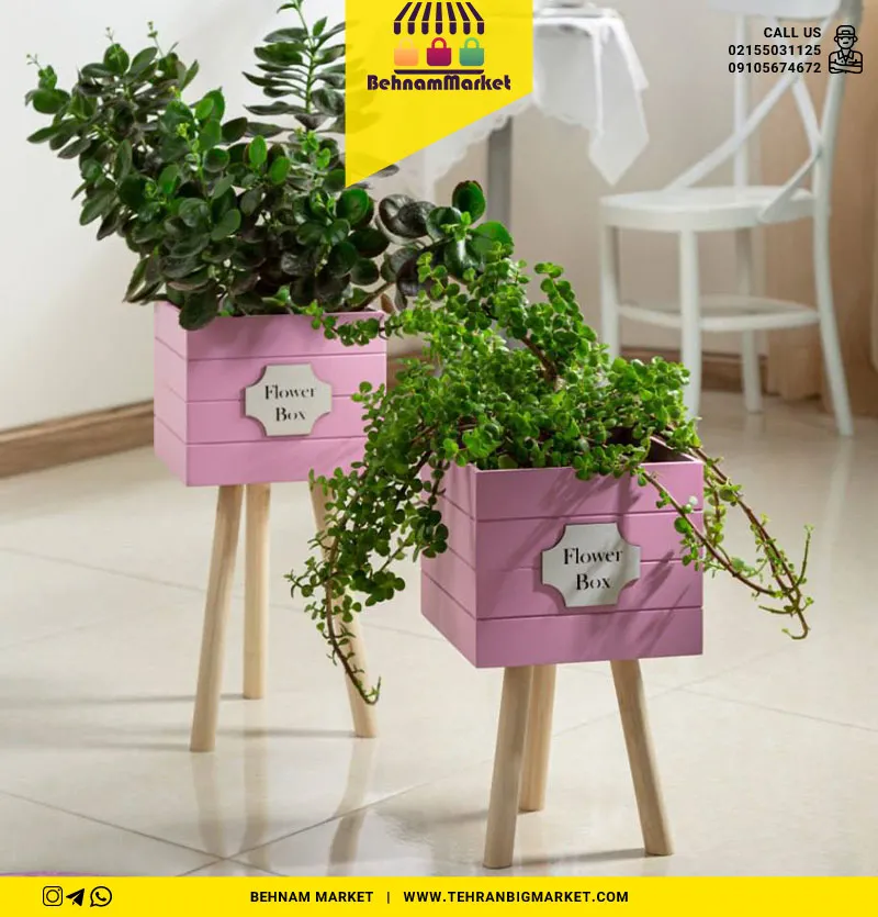 گلدان پایه دار چوبی