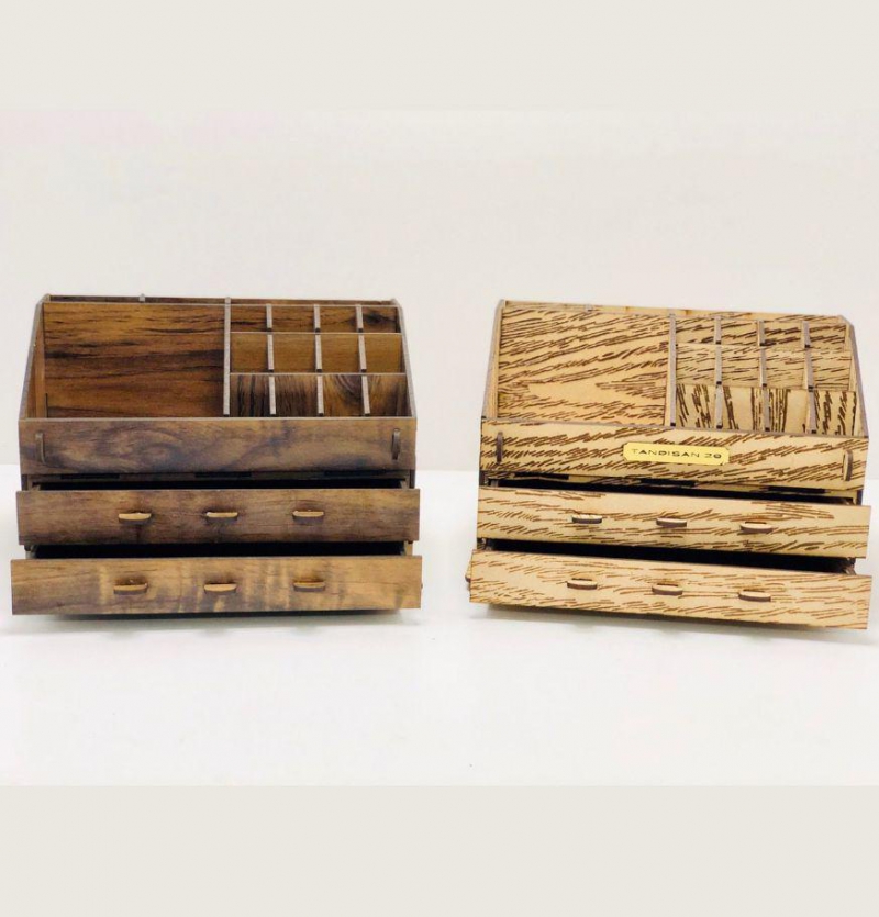 استندلوازم آرایش چوبی